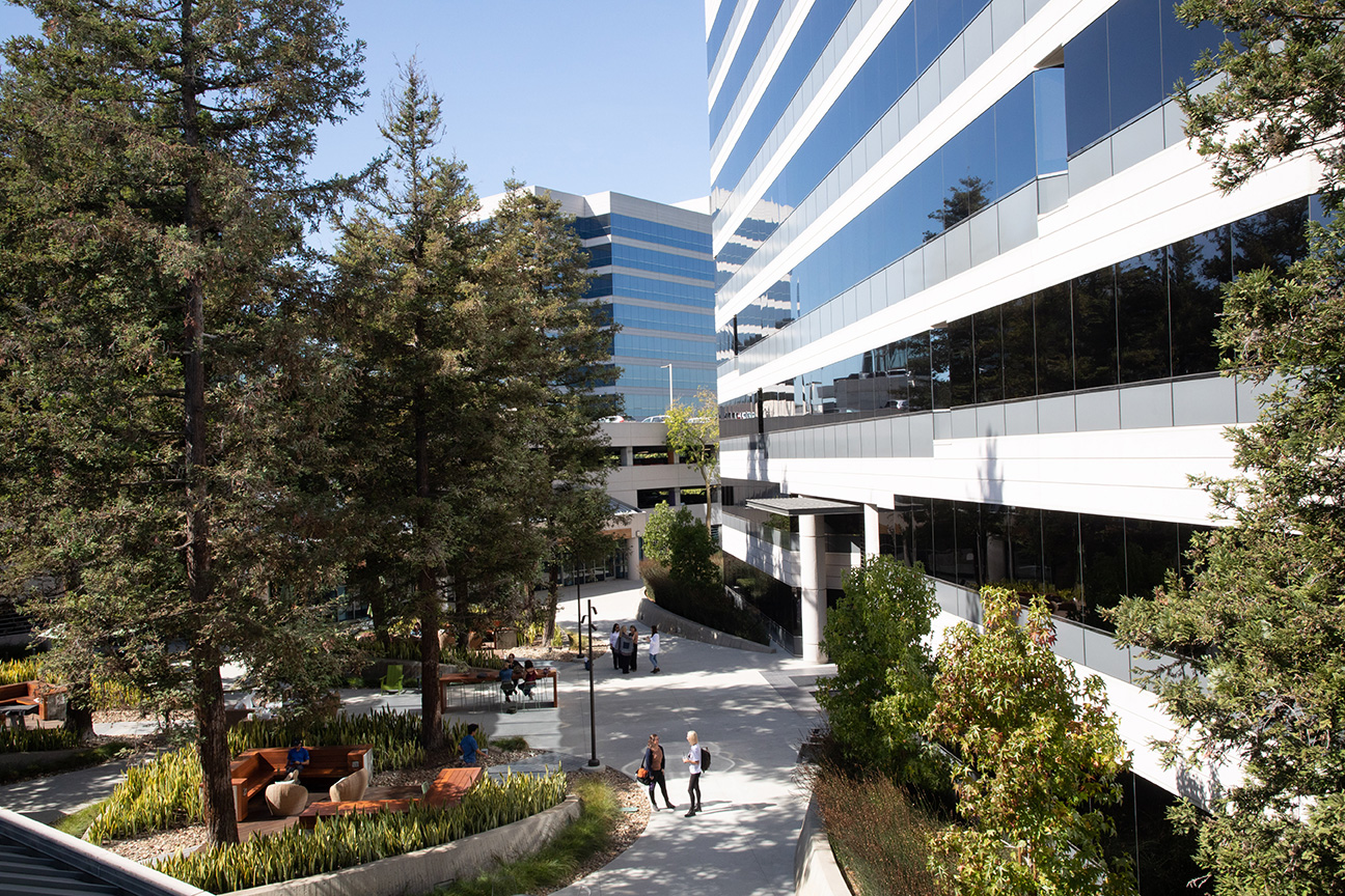 Antioch University Los Angeles › Antioch University 赌博平台 campus aerial view